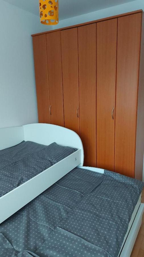 Dzoni Apartment *